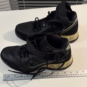 Nike Black and Silver Athletic ShoesSize 8.5